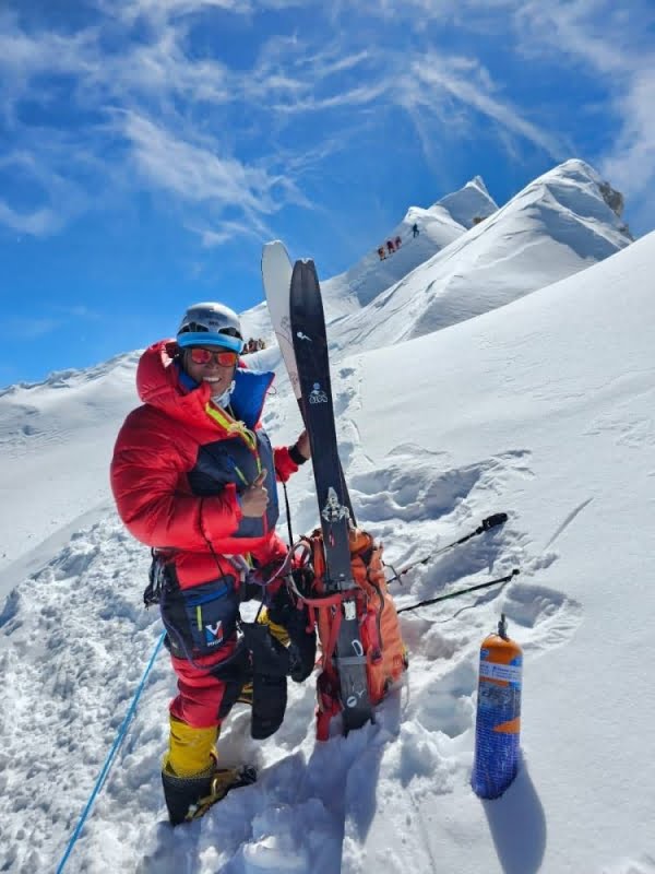 Bhote achieves a historic ski descent from Mount Manaslu