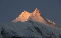mt-manaslu